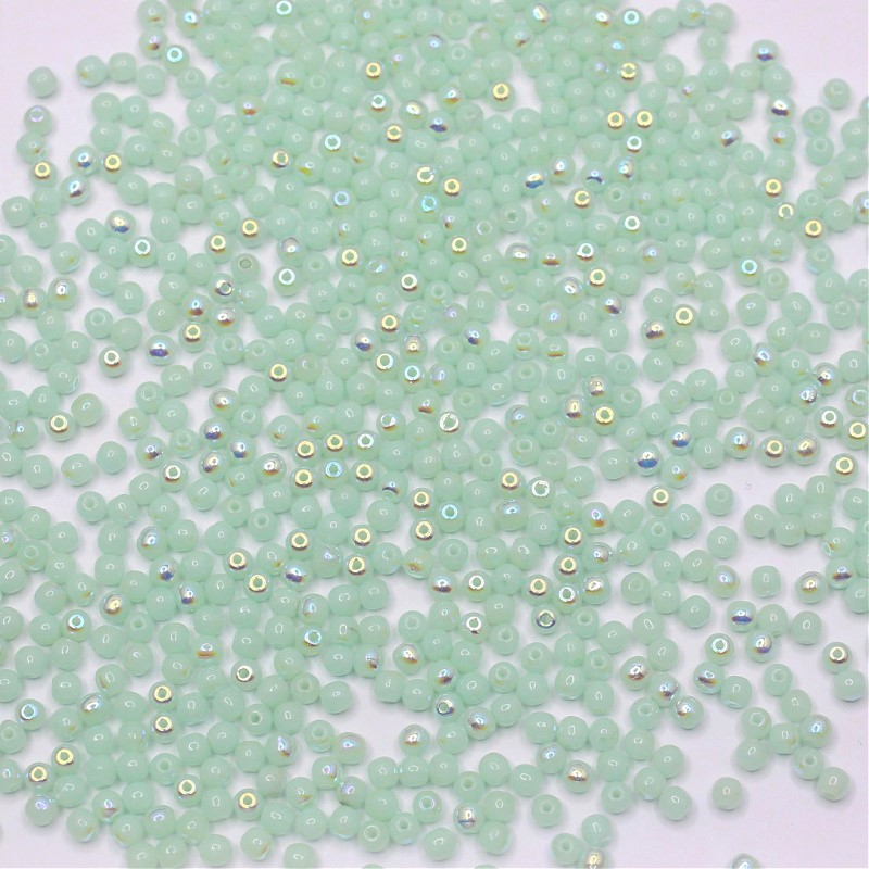Czech beads/ balls 3mm/ milky mint ab/ 50pcs/ SZGBKG03B047