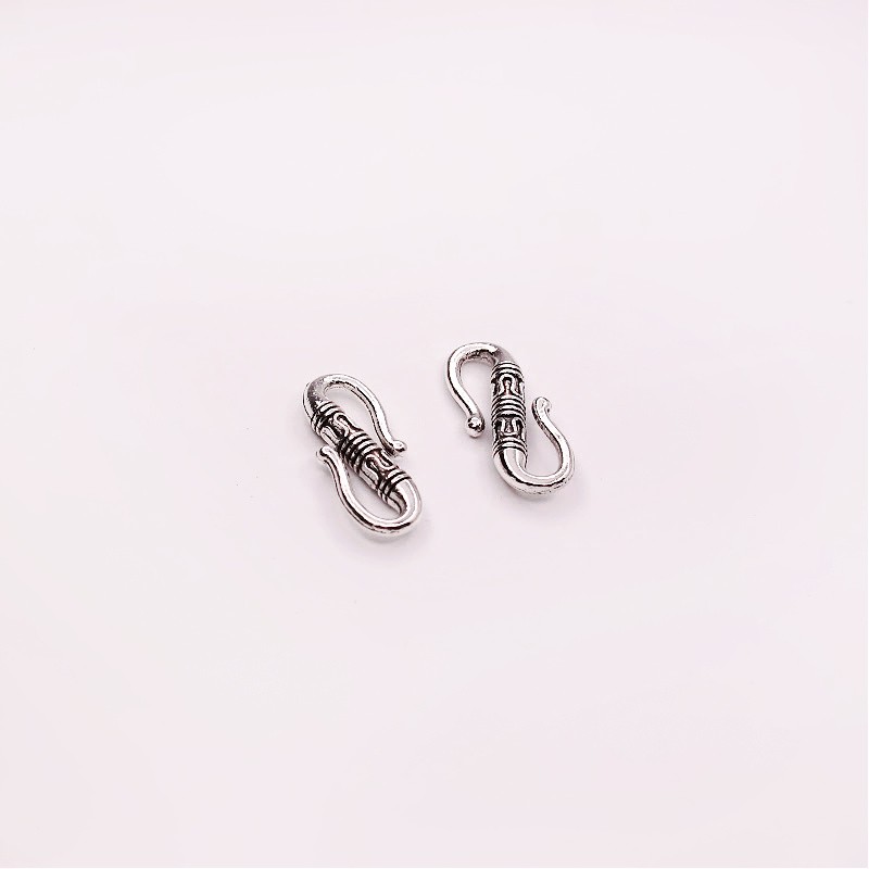 Hook clasp/ for jewelry/ antique silver 22x9mm 3 pcs AAT809