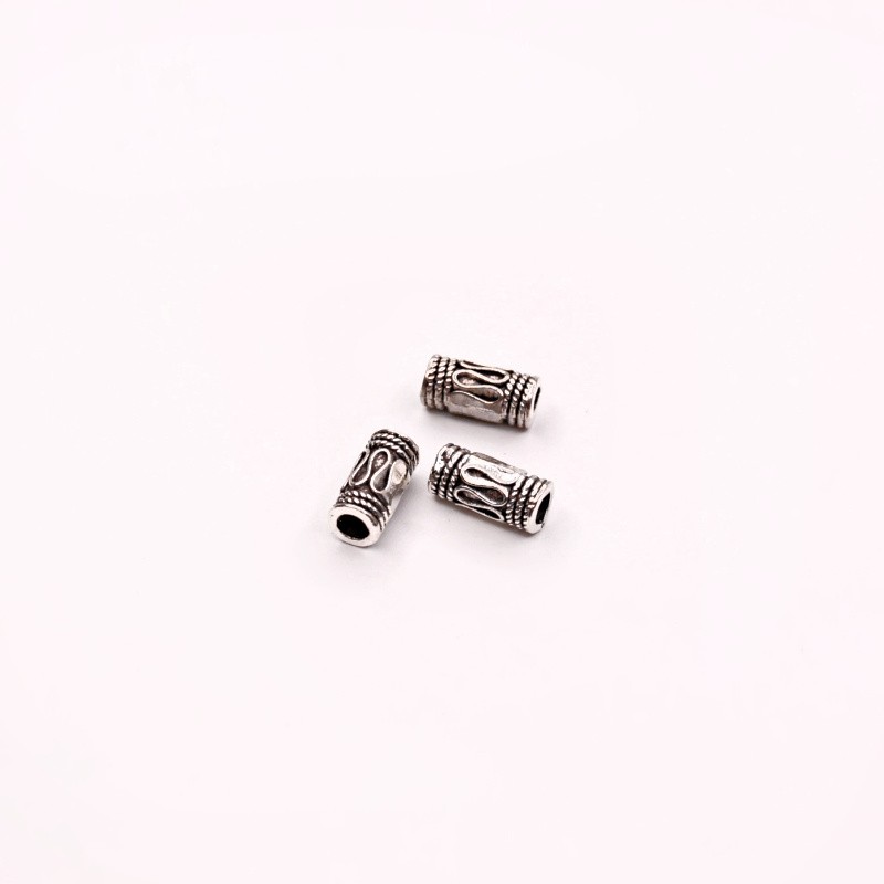 Koraliki zdobione/ podłużne antyczne srebro 10x4.5mm 8szt AAT781