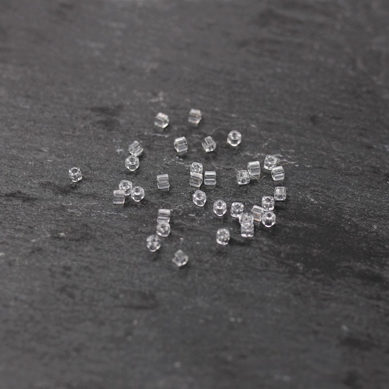 Toho beads/ cube 1.5mm / Crystal 10g/ TOTC01-1