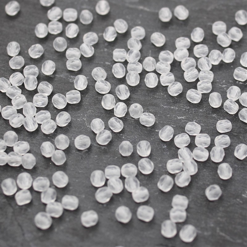 Czech beads/ 4mm faceted balls/ matte crystal/ 25 pcs/ SZGBKF04-KO-M00030