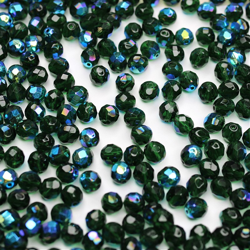 Czech beads / faceted balls 8 mm / emerald AB / 10 pcs / SZGBKF08-KO-X50140