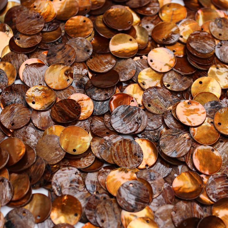 Pendants/ shell coins 15mm/ brown/ 2 pcs/ MU161K