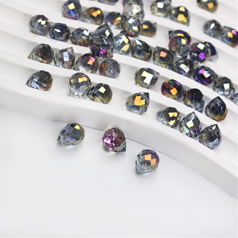 Crystals / drop beads 8 mm / gray ab / 10 pcs SZKRKR05