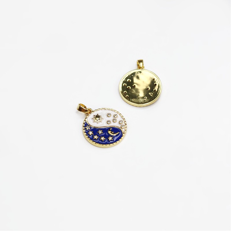 Enamel pendant/ night and day/ yin yang/ gold-plated 18mm 1 pc. AKGP038