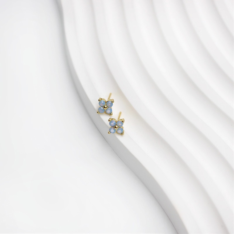 Blue flower stud earrings/with plug/gold-plated 5.5mm/ 1 pair AKGP142