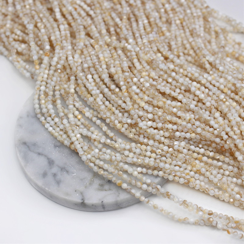 Mother of pearl beads / beige / balls 3mm / 37cm / string MUKU0330
