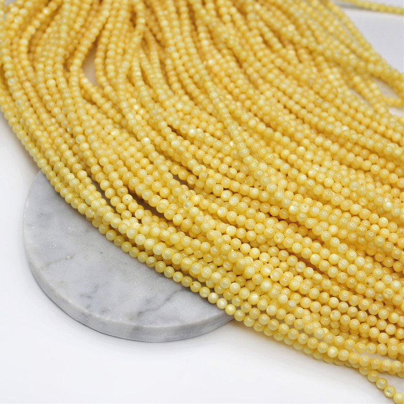 Mother of pearl beads/ yellow/ balls 4mm/ 38cm MUKU0406