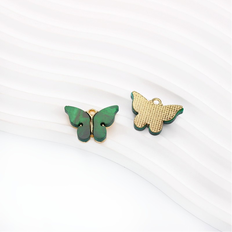 Butterfly pendant with resin/emerald pearl/gold 22x16mm 1pcs AKG920L