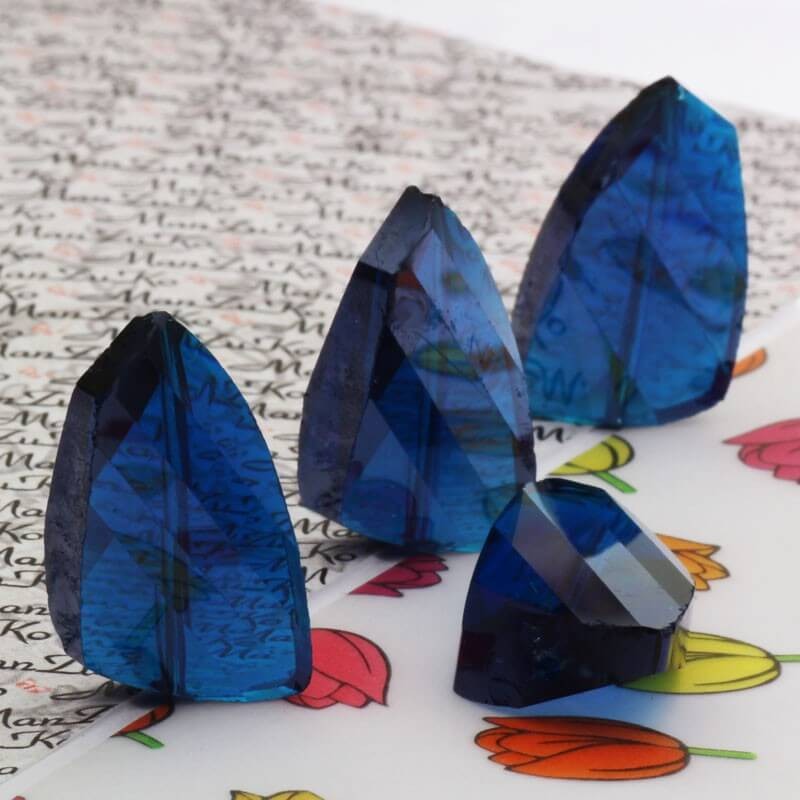 Bead twisted cut crystal glass tile turquoise garnet 25x16x8mm 1pc SZSZWLT2505