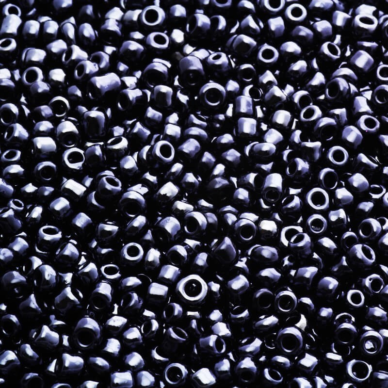 Koraliki drobne metalizowane czarne metalik (10/0) 2 x 3mm 25g SZMN23ME001
