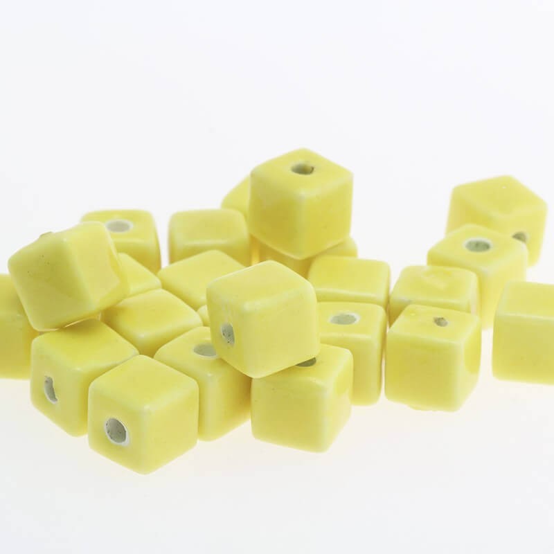 Ceramic cube 8mm intense yellow 3pcs CKO08C10