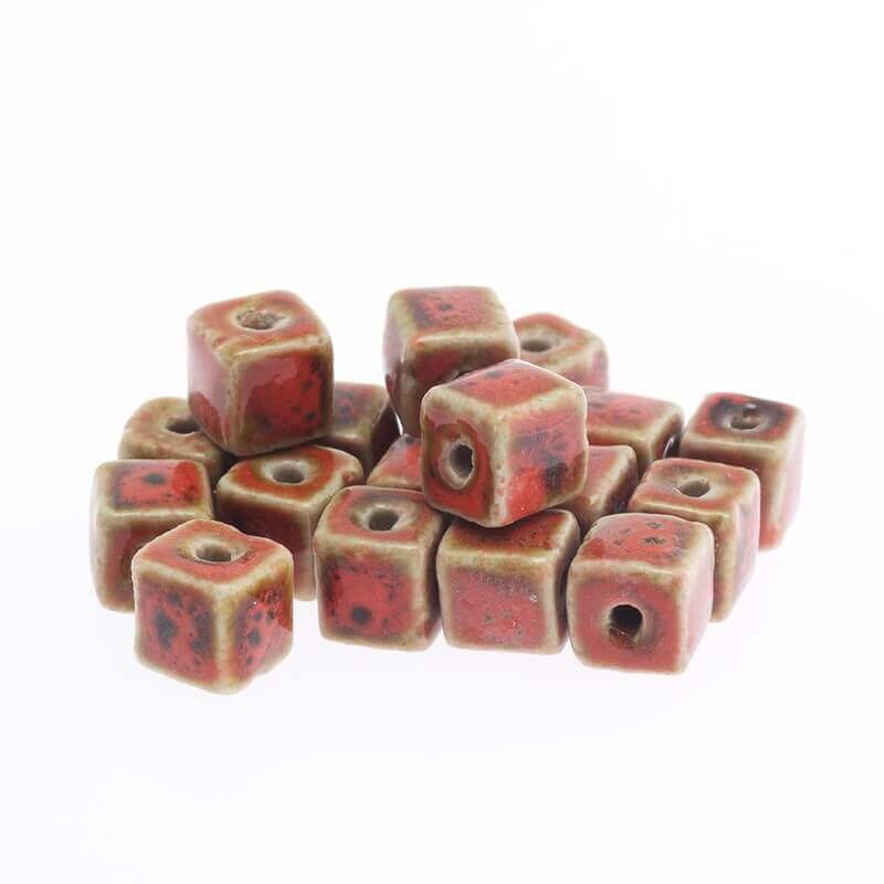 Ceramic cube 8mm red 3pcs CKO08JC