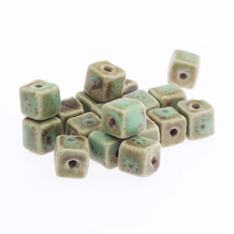Ceramic cube 8mm dark green 3pcs CKO08JZC
