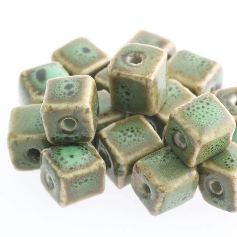 Ceramic cube 10mm dark green 2pcs CKO10JZC