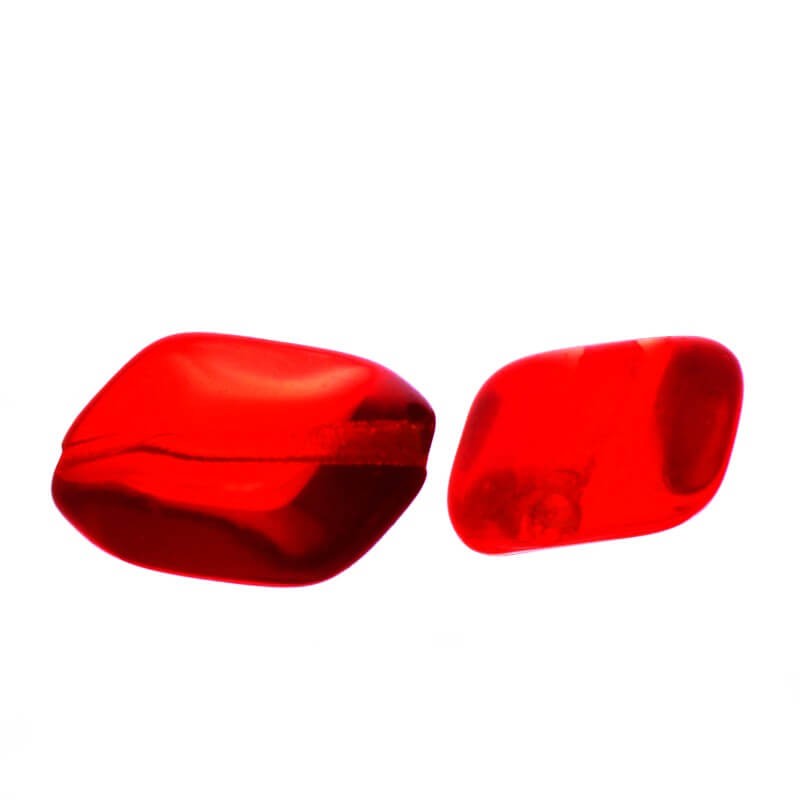 Nieregularne koraliki szklane czerwone 14x10x6mm 4szt SZZWIK139