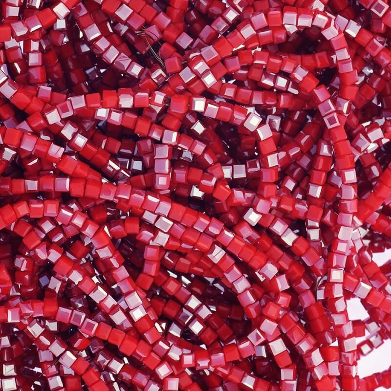 Koraliki szklane mini kostki 2.4mm czerwony opalizujący 200szt SZSZKO0212