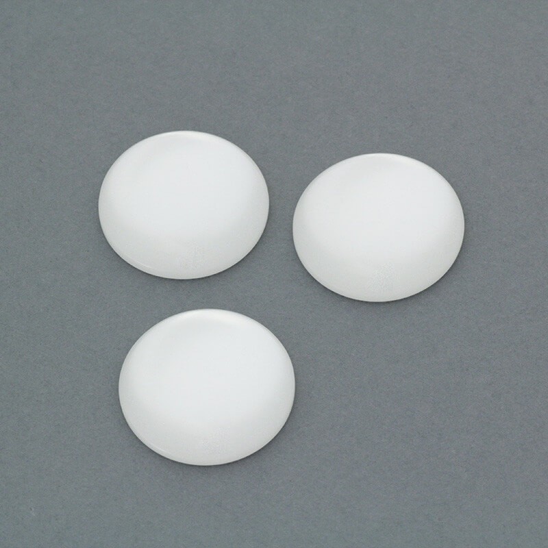 Kaboszony z żywicy 30mm / Luna / biały perłowy 1szt KBAD3001