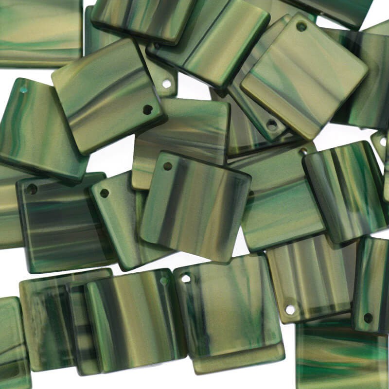 Zawieszki kwadraty 15mm/ zieleń ze smugami / Żywica Art Deco / 1szt XZR8608