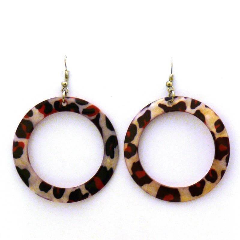 Mother of pearl earrings with a hole MP055