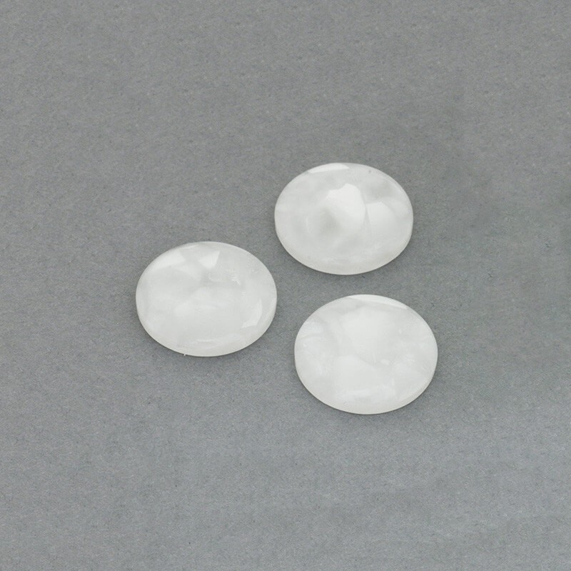 Resin cabochons with a shell / 14mm / cream / 2 pcs KBAD1408