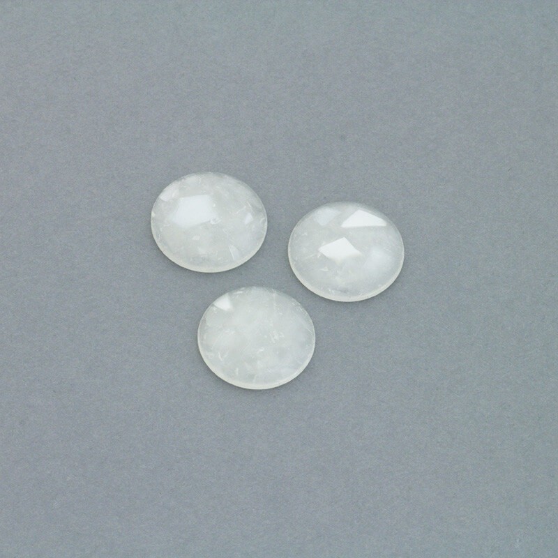 Resin cabochons with a shell / 18mm / cream / 1pc KBAD1810