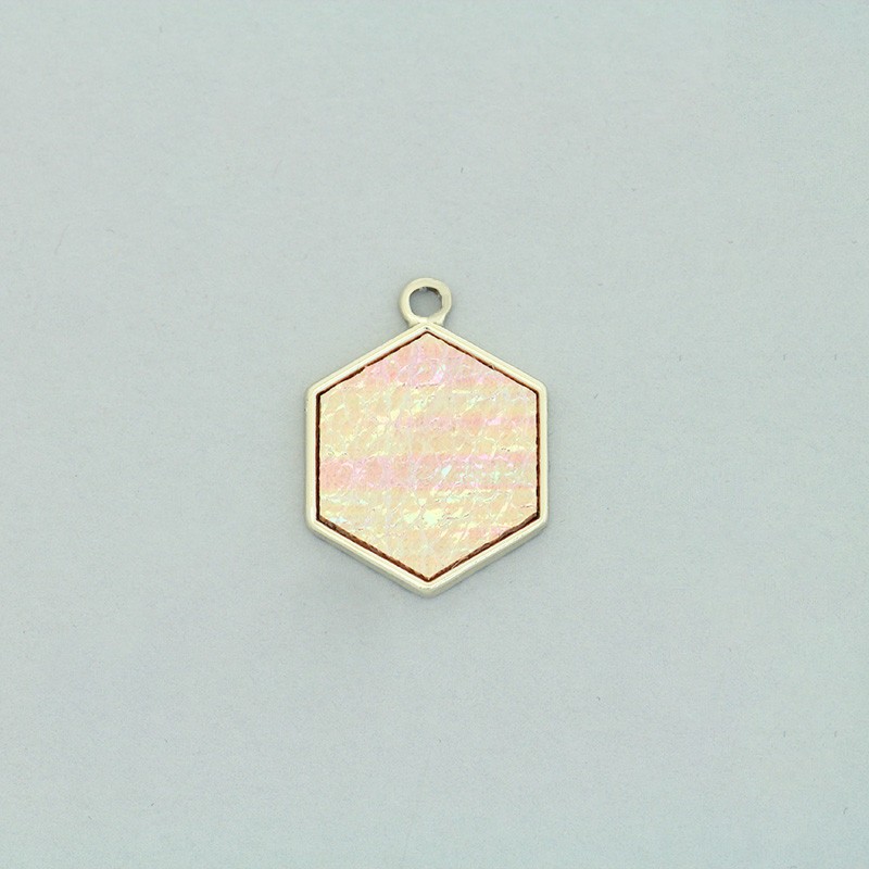 Zawieszki heksagon skórka opal pink/ złote 18x24mm 1szt AKG697