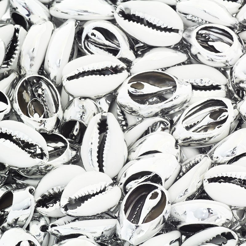 Kauri shells / cut plated / white and platinum / 18-20mm 1 pc. MU112