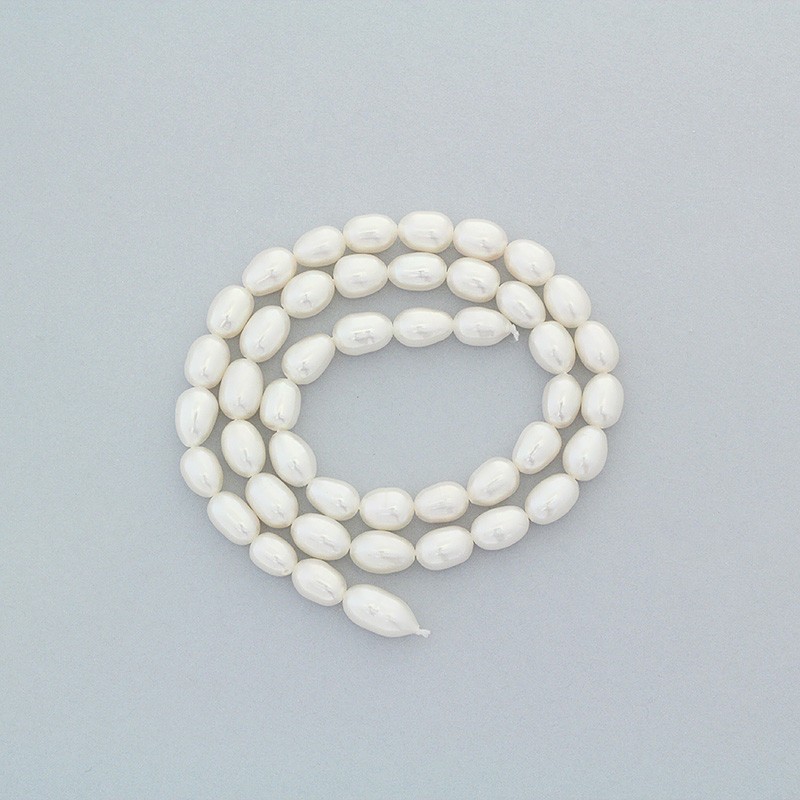 Freshwater pearls / white rope 45pcs / oval / 6-7mm PASW140