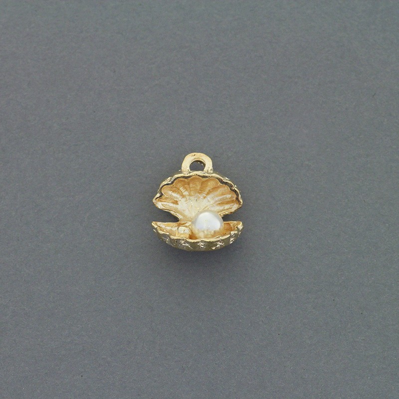 Pendants / open shell with a pearl / gold / 13x16mm 1pc AKG851