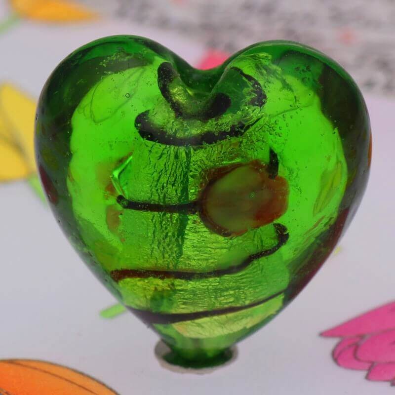 Venetian heart green 20mm 2pcs SZWESED029