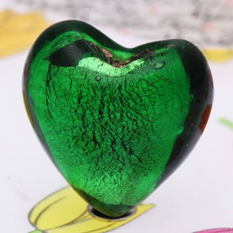 Venetian heart green 20mm 2pcs SZWESED034