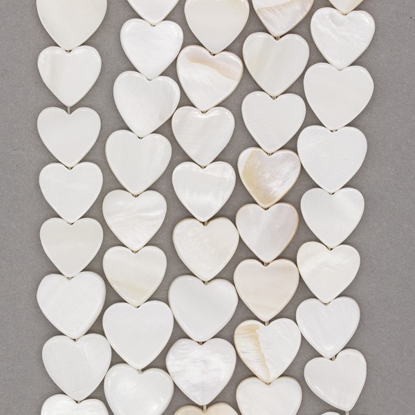 Mother of pearl beads / 12mm hearts / 4pcs / MU173