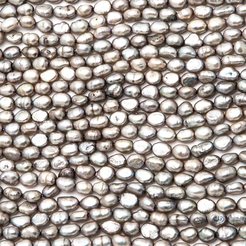 Dyed pearls / gray / rope 36cm / 5-6mm PASW237