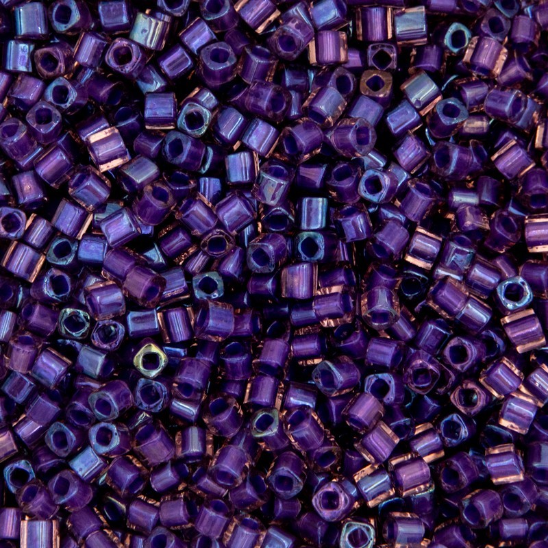Koraliki Toho/ cube 3mm / inside-color rainbow rosaline/opaque purple-lined 10g/ TOTC03-928