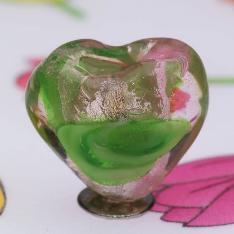 Heart glass venetian green 12mm 4pcs SZWESEM015