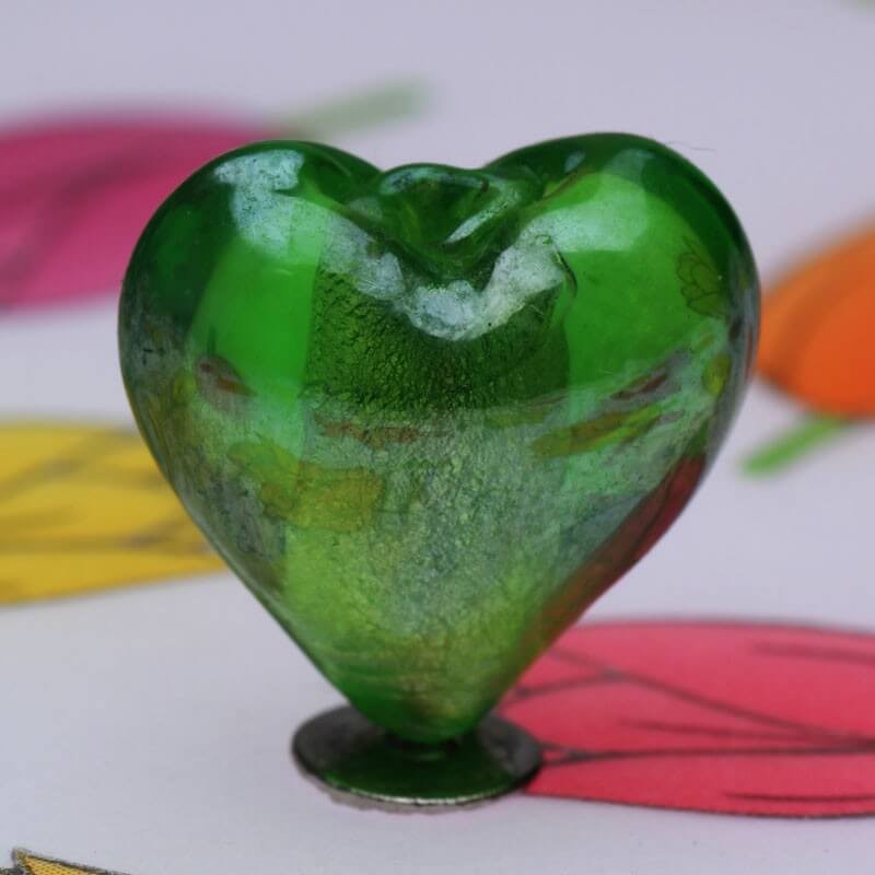 Heart glass venetian green 12mm 4pcs SZWESEM029