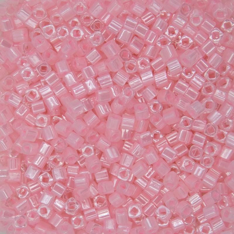Koraliki Toho/ cube 3mm / ceylon innocent pink 10g/ TOTC03-145