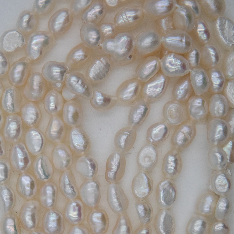 Freshwater pearls / rope 35cm / irregular oval / 7-8mm PASW286