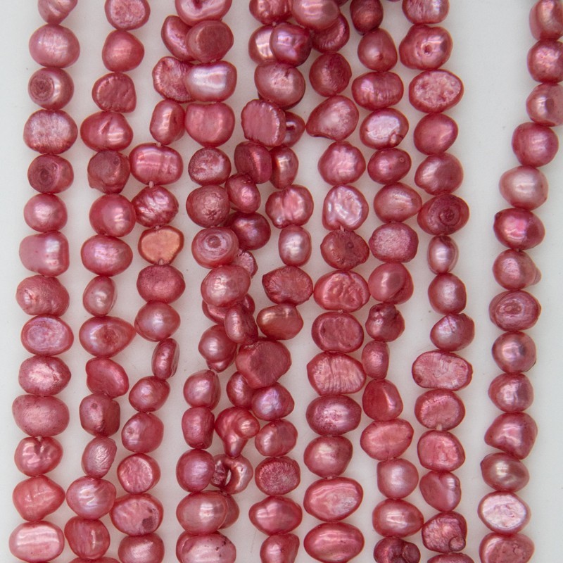 Dyed pearls / light red / rope 35cm / irregular / 6-7mm PASW272