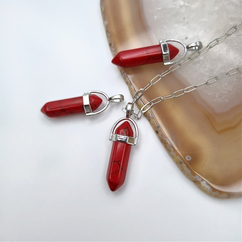 Howlite dark red tip/ pendant in fitting/ silver approx. 40mm KAGR14PL