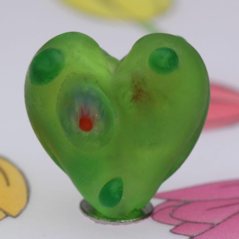 Heart glass frosted / frozen green 12mm 4pcs SZMASEM019